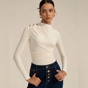 NWT Commense Cream Long-Sleeve Draped Bodysuit with Shoulder Buttons. Size Small